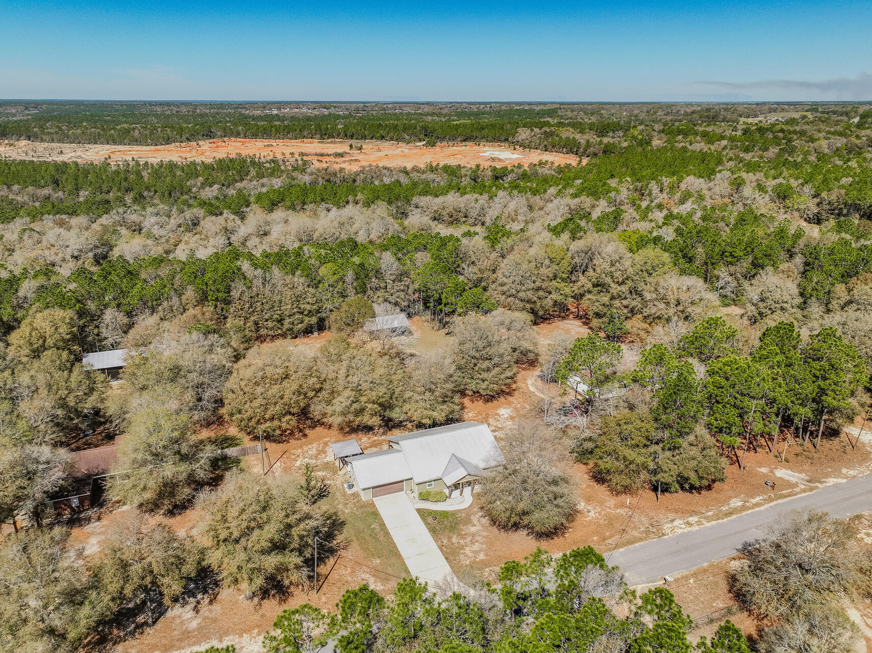 5346 Fox Hound Lane Baker, FL 32531 - Photo 40 of 46 a view of an ocean