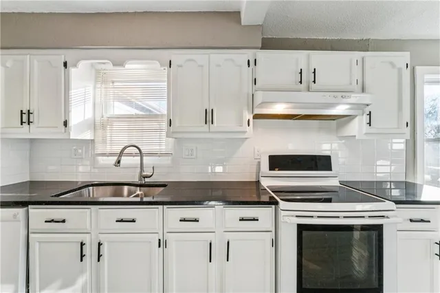 $240,000 | 4456 North Bellefontaine Avenue, Kansas City, MO 64117