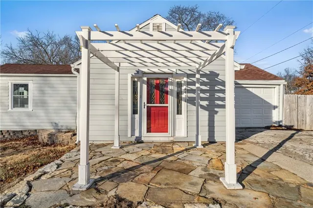 $240,000 | 4456 North Bellefontaine Avenue, Kansas City, MO 64117