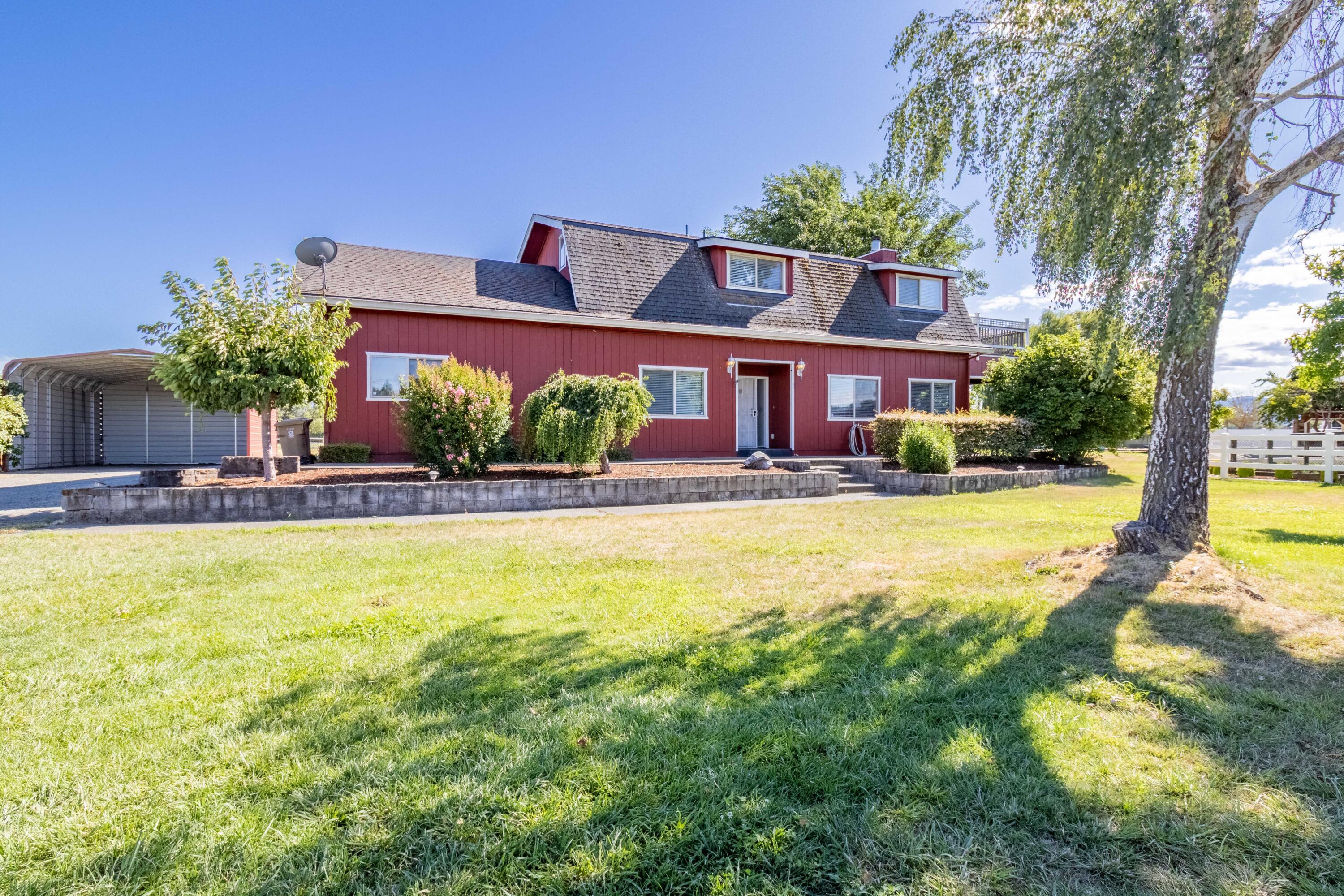 4867 Lower River Road Grants Pass, OR 97526 - Photo 3 of 46 3