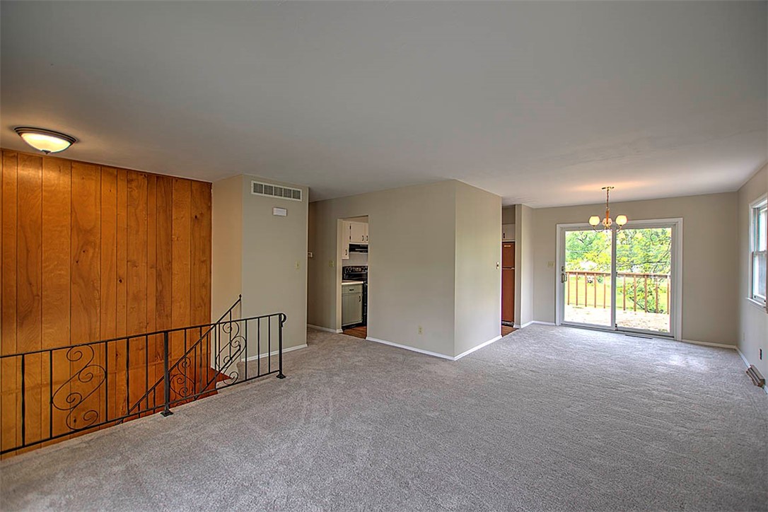 1744 North Oakcrest Avenue Decatur, IL 62526 - Photo 7 of 24 Gallery Image 7
