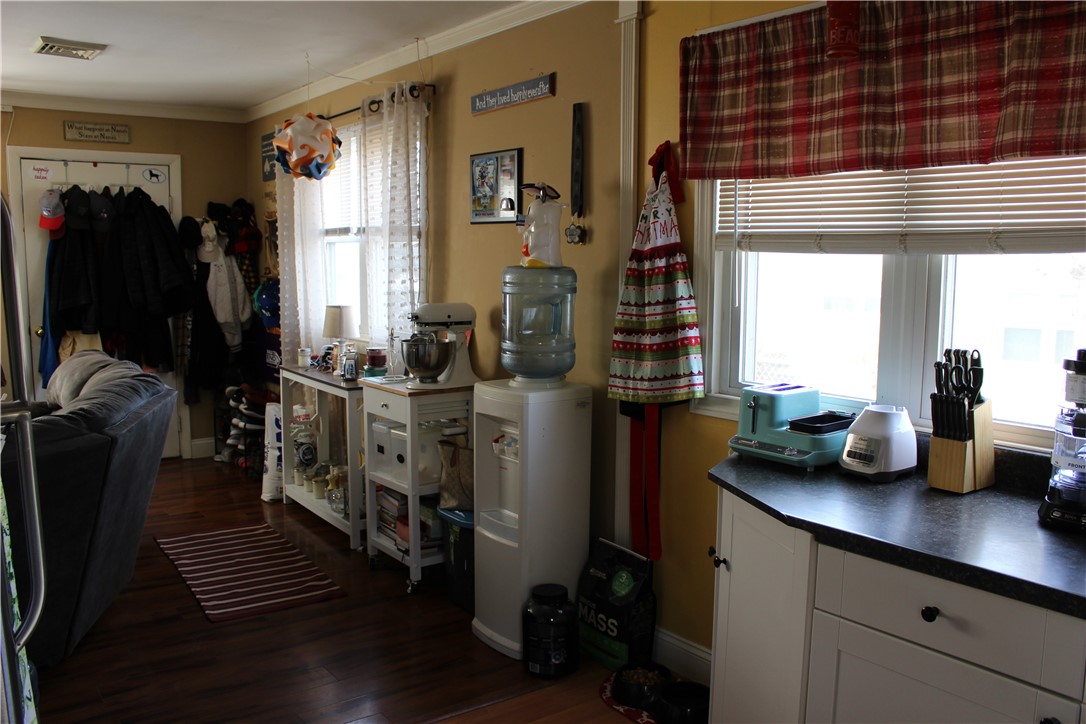 22 Ludlow Road Middletown, RI 02842 - Photo 15 of 17