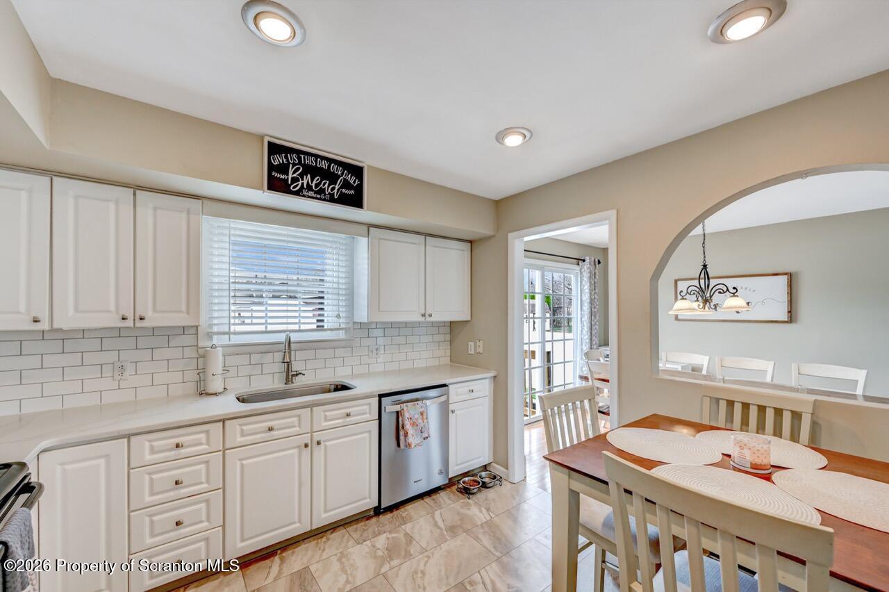 120 Woodhaven Road Blakely, PA 18452 - Photo 13 of 52 Kitchen