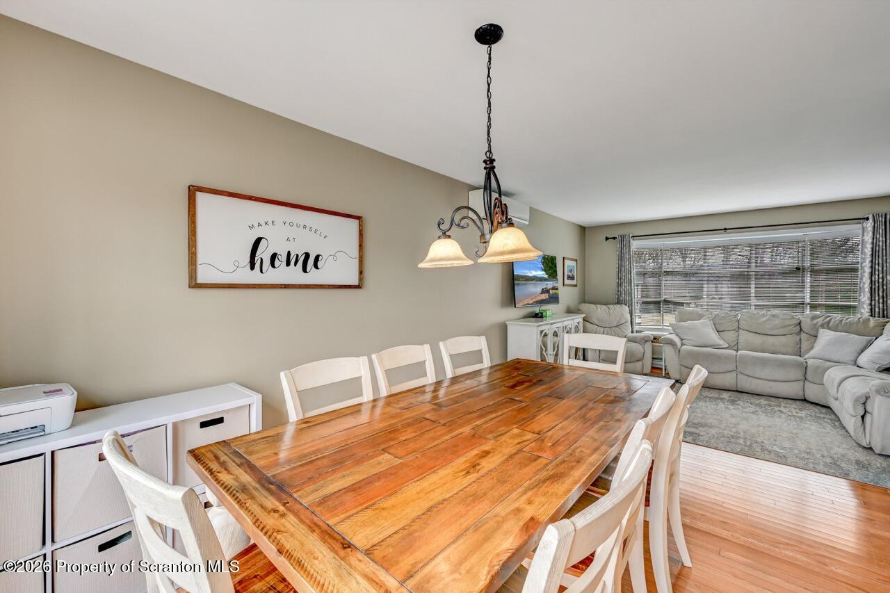 120 Woodhaven Road Blakely, PA 18452 - Photo 20 of 52 Dining Area