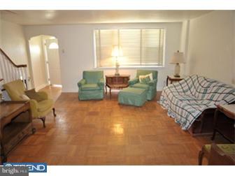 7555 Brookhaven Road Philadelphia, PA 19151 - Photo 3 of 12 Gallery Image 3