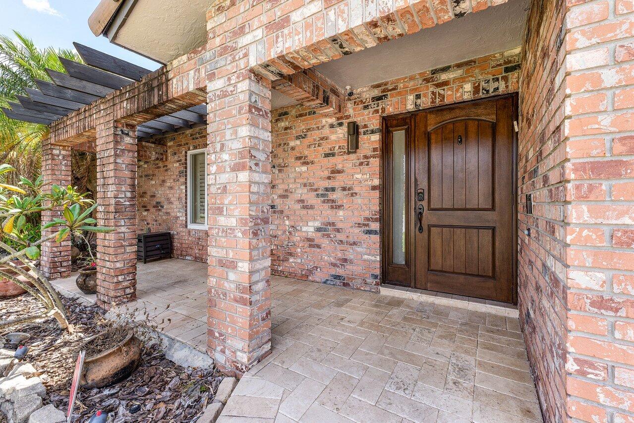 21786 Banyanwood Road Boca Raton, FL 33433 - Photo 4 of 69 004-21786BanyanwoodRoad-BocaRaton-FL-334