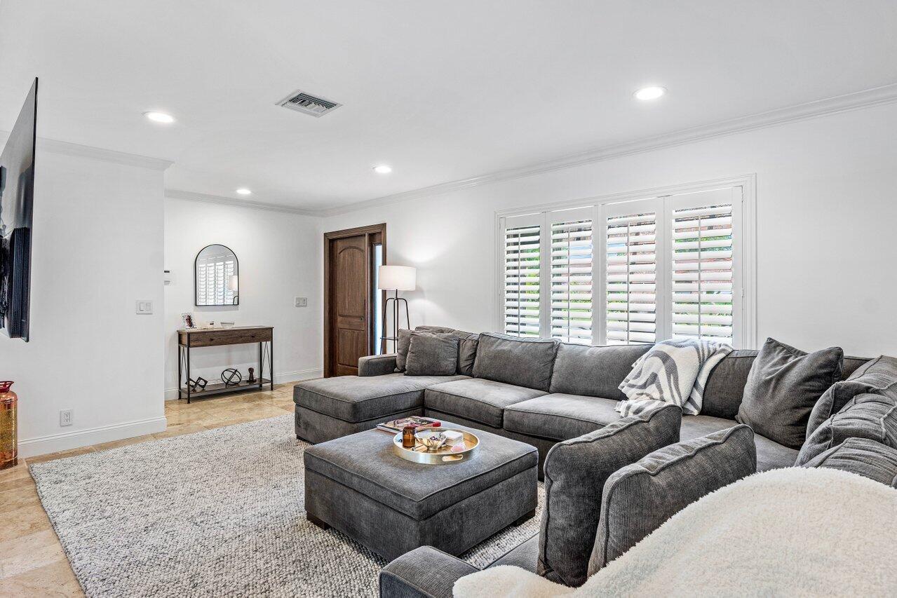 21786 Banyanwood Road Boca Raton, FL 33433 - Photo 8 of 69 008-21786BanyanwoodRoad-BocaRaton-FL-334