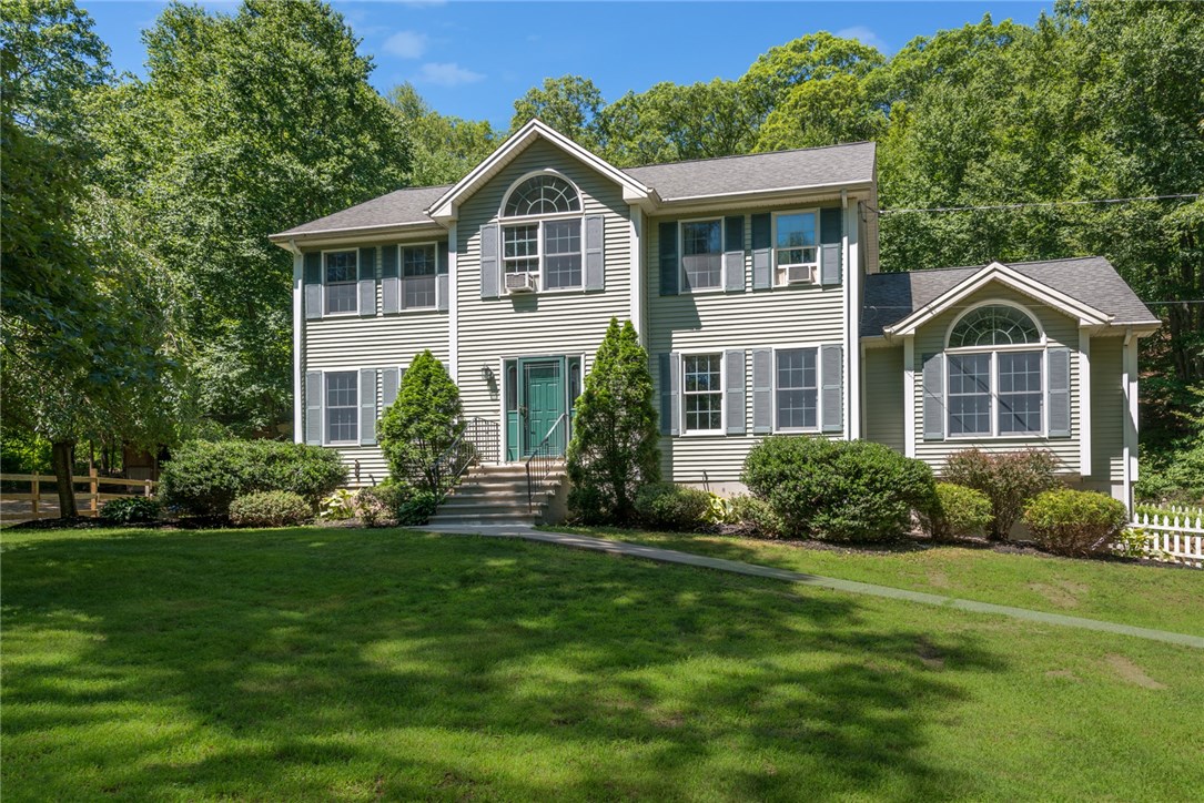 759 Woonsocket Hill Road North Smithfield, RI 02896 - Photo 1 of 34 Gallery Image 1