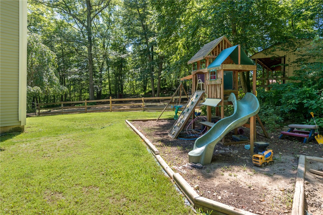 759 Woonsocket Hill Road North Smithfield, RI 02896 - Photo 32 of 34 Gallery Image 32