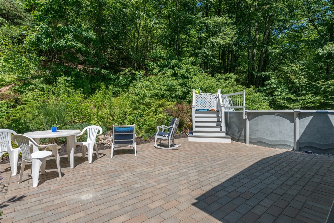 759 Woonsocket Hill Road North Smithfield, RI 02896 - Photo 6 of 34 Gallery Image 6