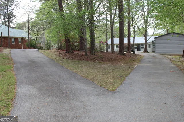 $975,000 | 132 Rosebud Lane, Jackson, GA 30233