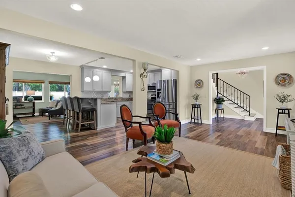 $565,000 | 2107 West Kyra Drive, Tampa, FL 33612