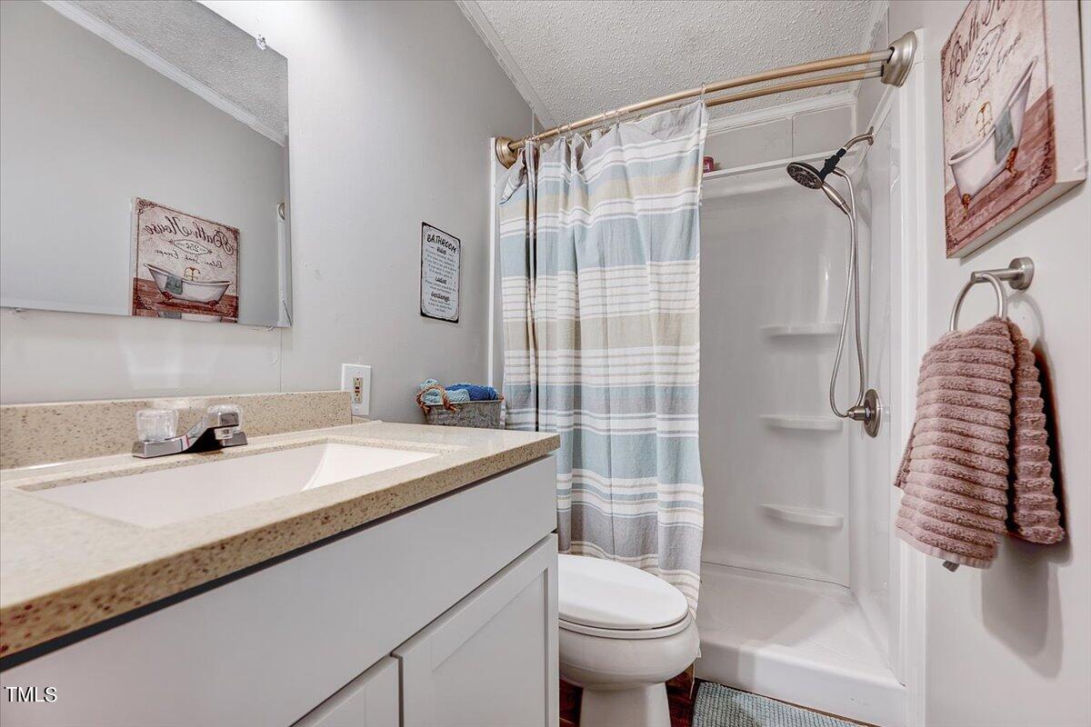1575 Hardee Road Fuquay-Varina, NC 27526 - Photo 14 of 26 Bath 2