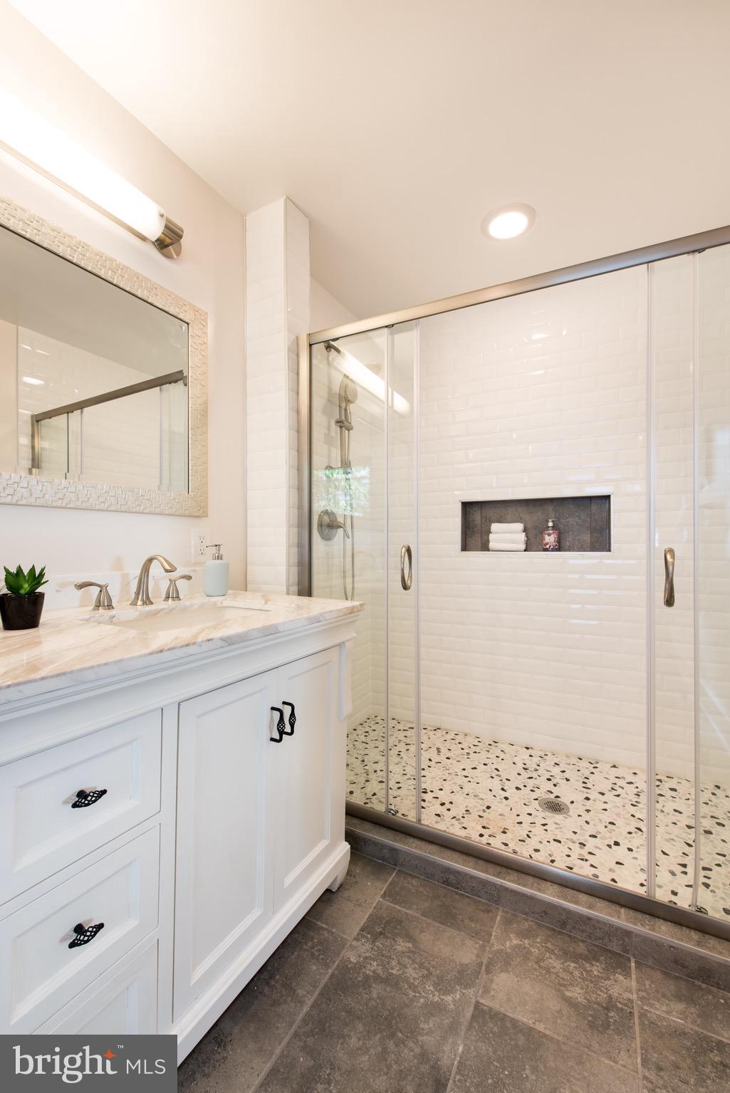 2843 Cameron Road Falls Church, VA 22042 - Photo 23 of 26 Bath (Master)