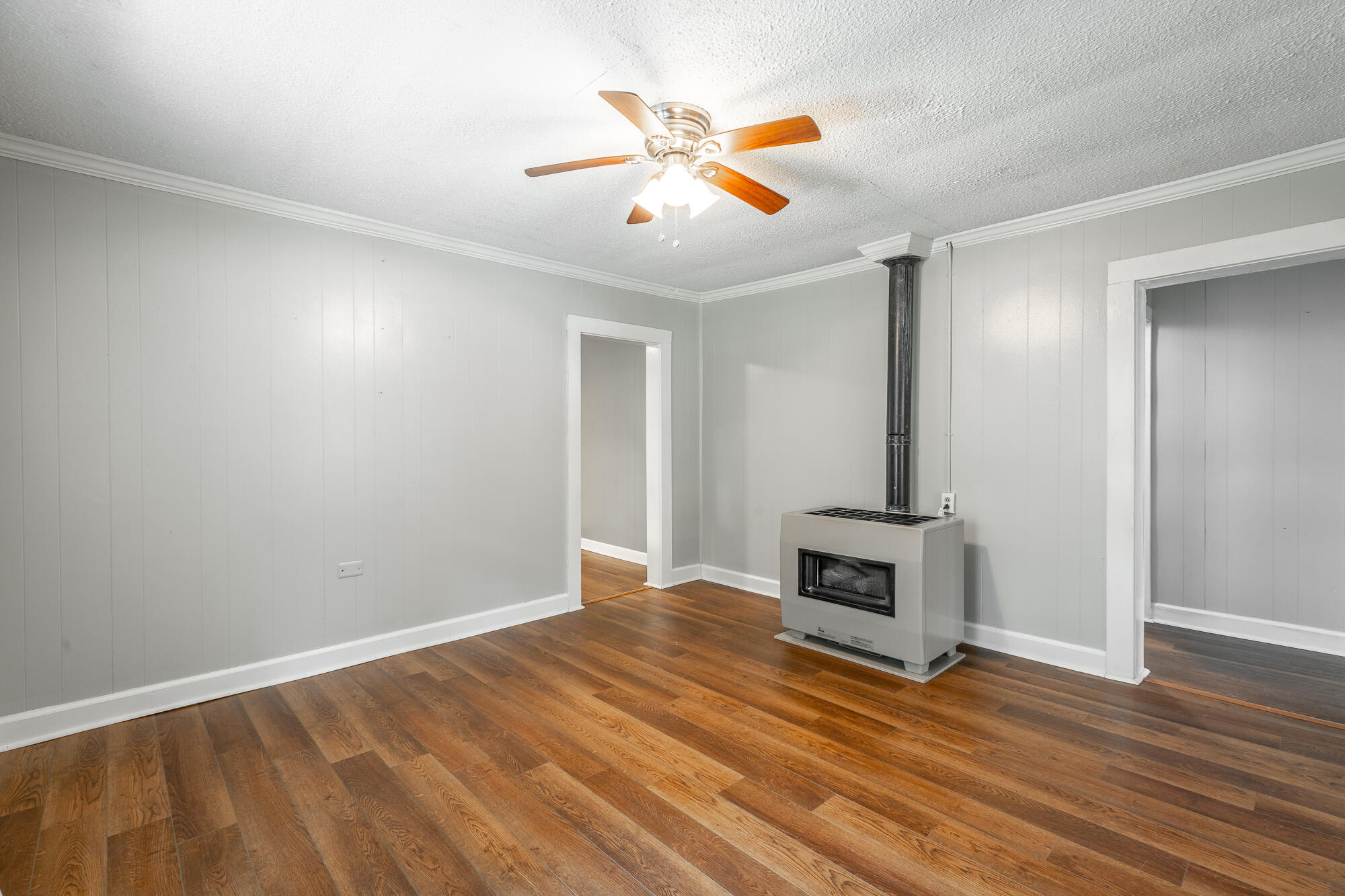 11735 Old Back Valley Road Soddy Daisy, TN 37379 - Photo 14 of 31 Fresh and Clean