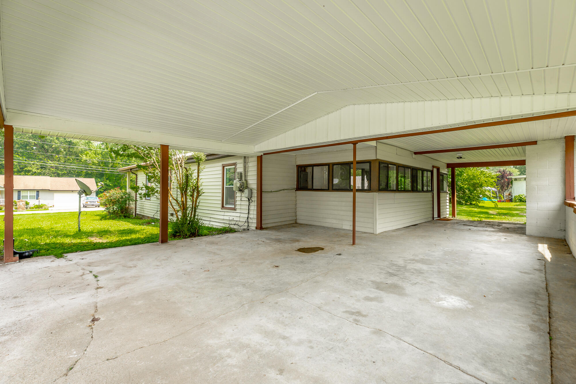 11735 Old Back Valley Road Soddy Daisy, TN 37379 - Photo 27 of 31 Carport and covered Patio