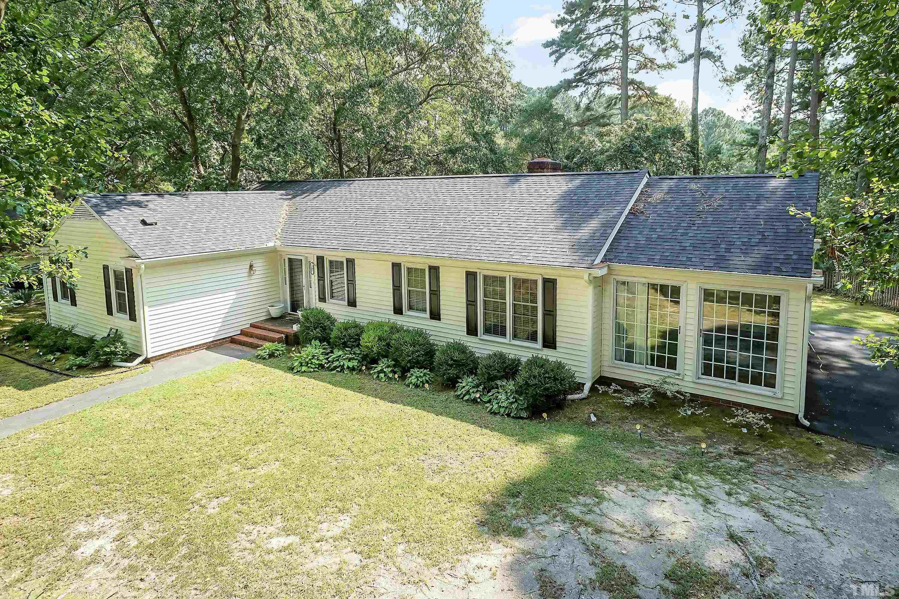 301 Canterbury Road Northwest Wilson, NC 27896 - Photo 2 of 24 Gallery Image 2
