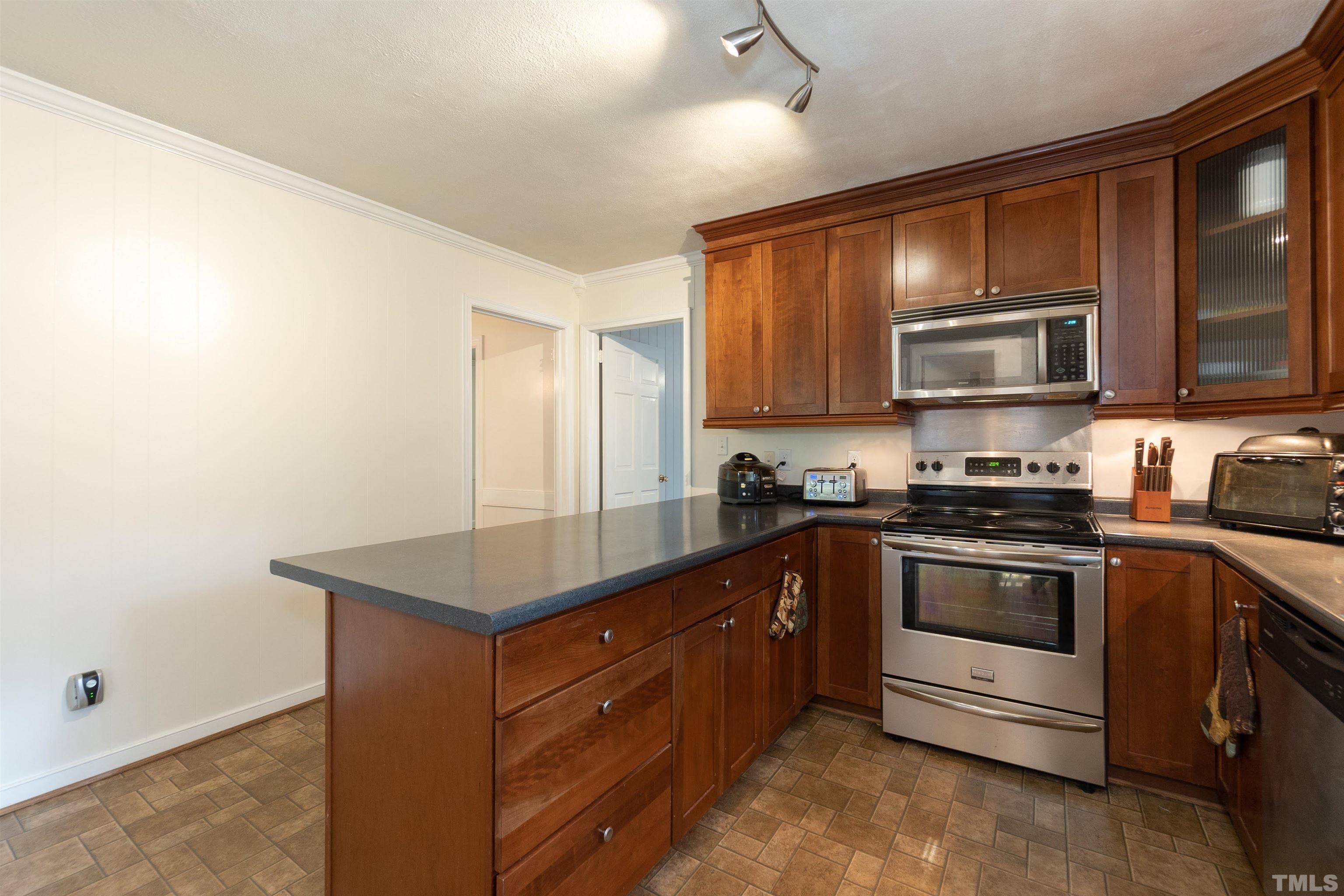 301 Canterbury Road Northwest Wilson, NC 27896 - Photo 12 of 24 Gallery Image 12