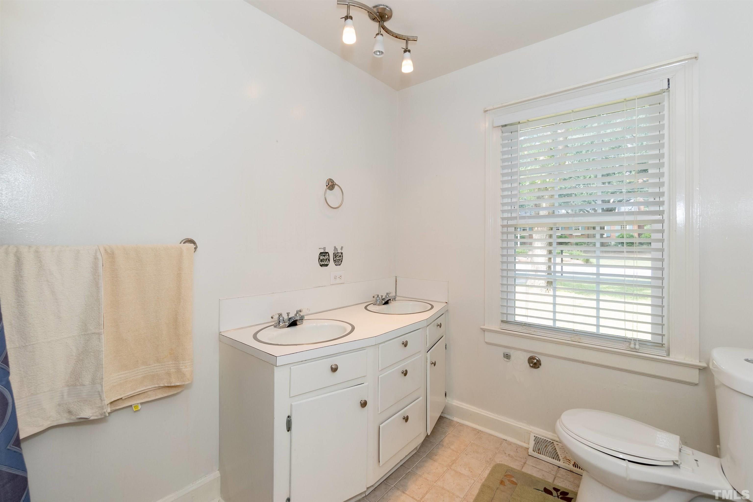301 Canterbury Road Northwest Wilson, NC 27896 - Photo 13 of 24 Gallery Image 13