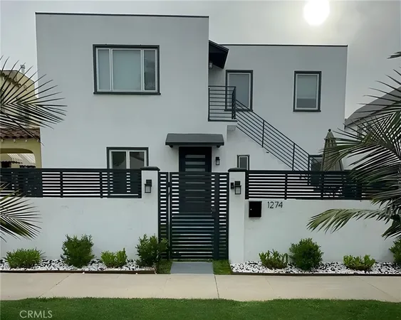 $4,999 | 1274 South Orange Drive, Los Angeles, CA 90019