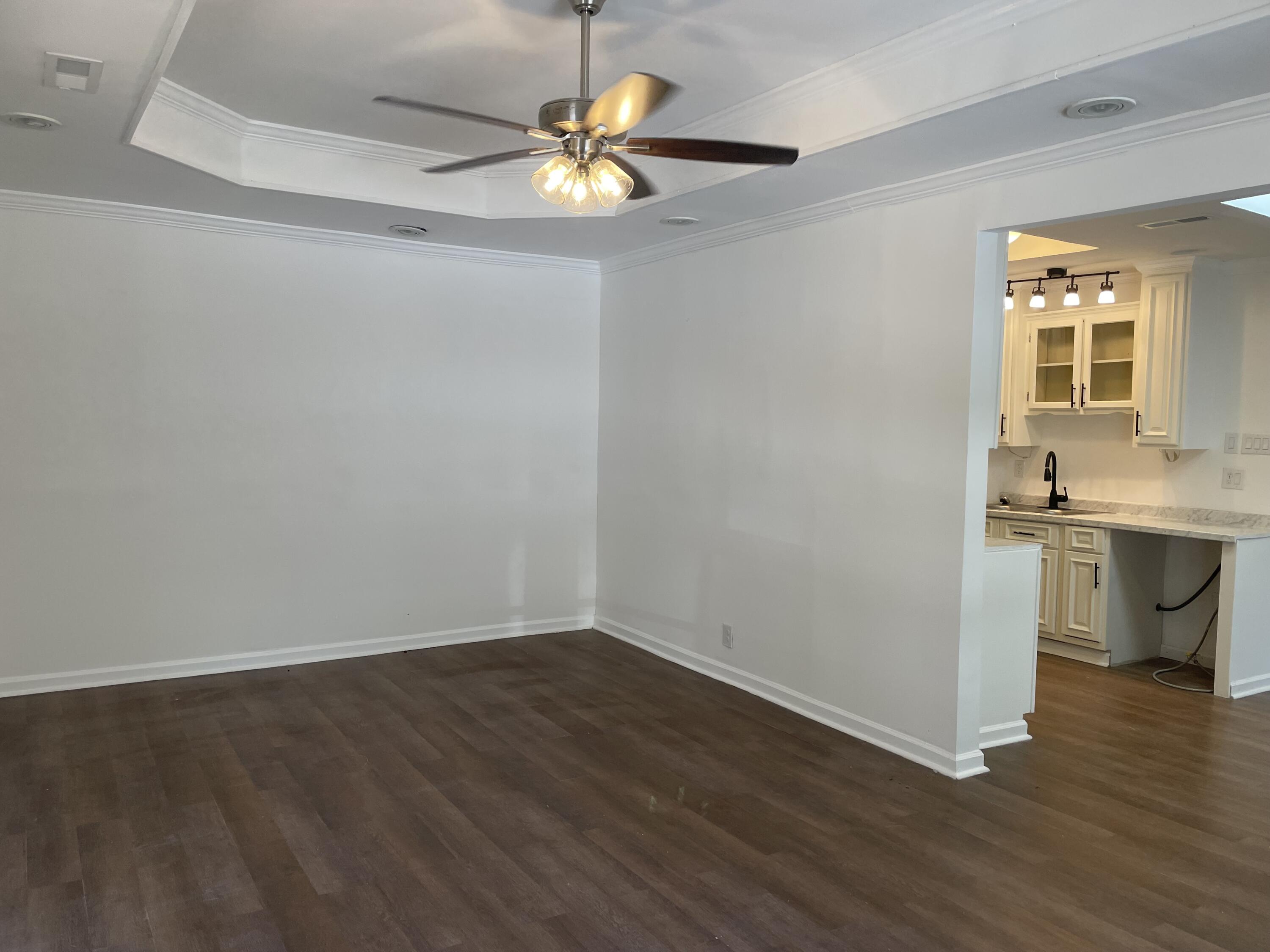 1090 Boulevard Road Sumter, SC 29153 - Photo 6 of 27