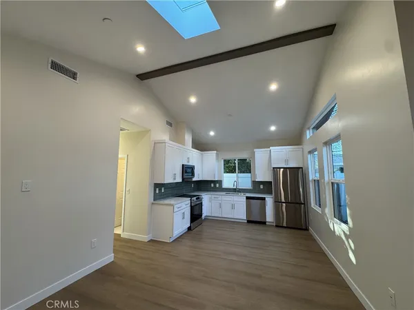 $3,000 | 17522 1/2 Tribune Street, Granada Hills, CA 91344