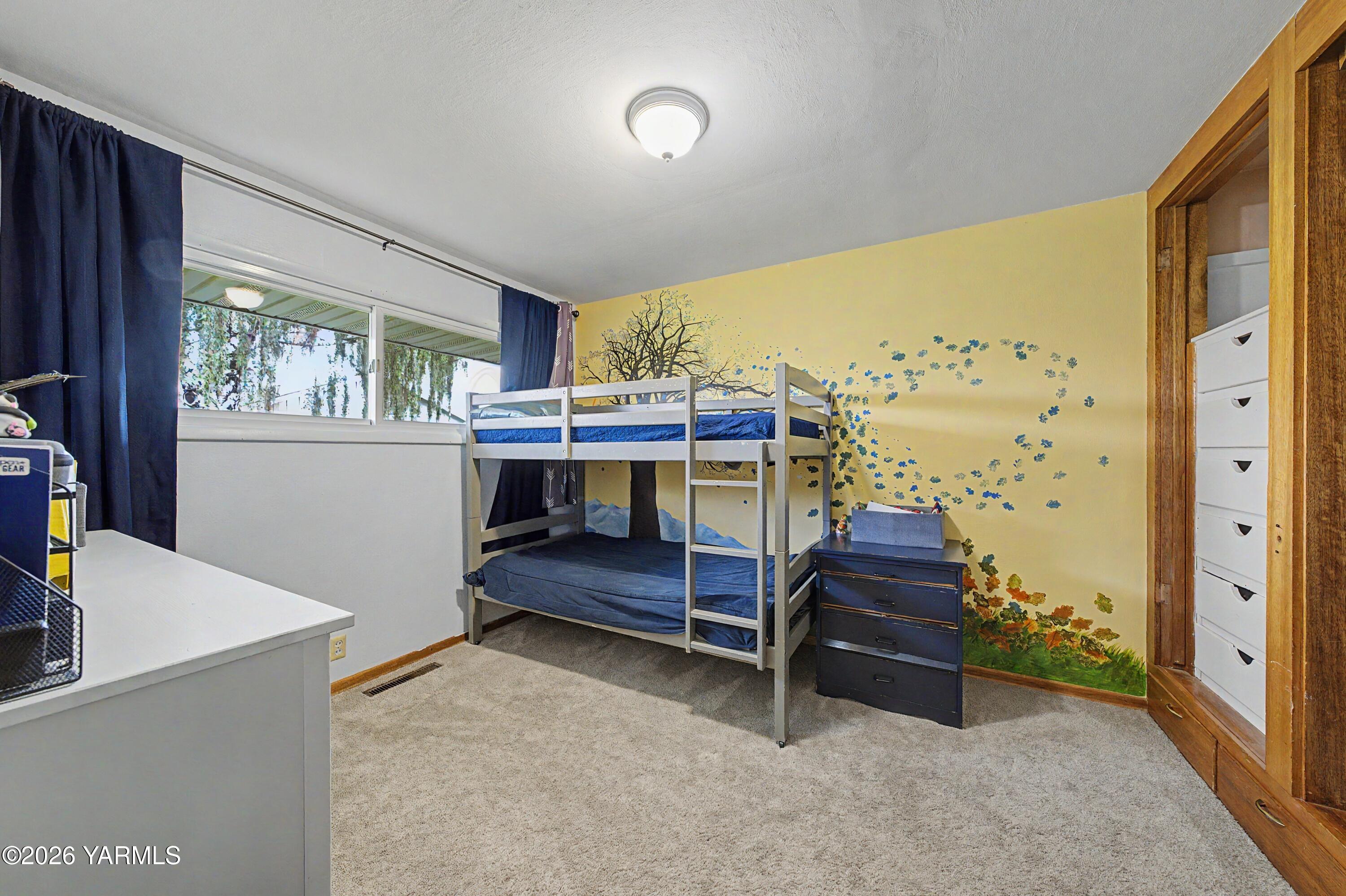 1001 Lamb Road Zillah, WA 98953 - Photo 13 of 28 3rd Bedroom