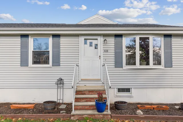 $477,599 | 48 Nasson Avenue, Westbrook, ME 04092