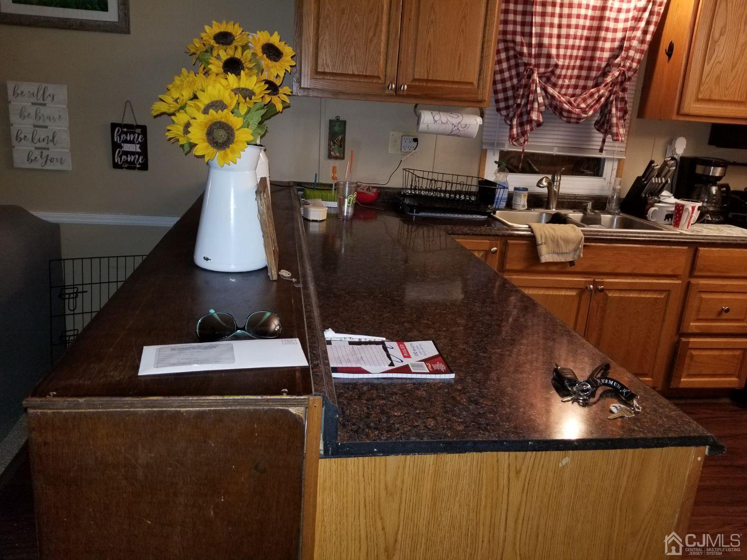 27 Poe Road North Brunswick, NJ 08902 - Photo 11 of 24 Gallery Image 11