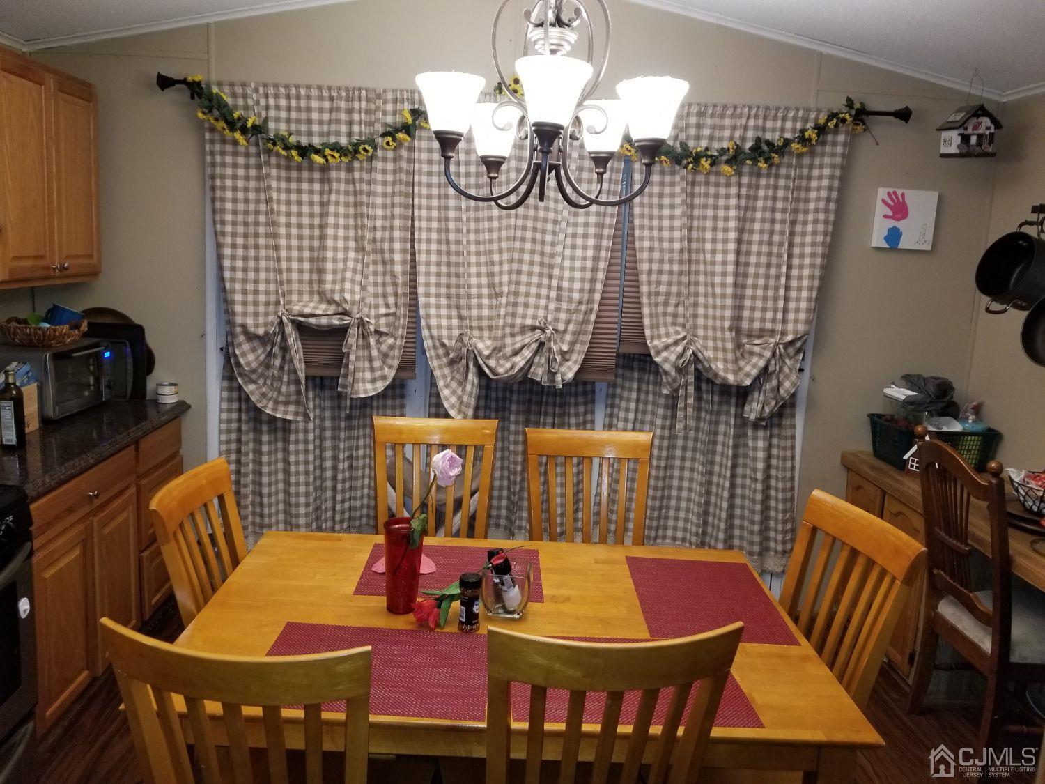 27 Poe Road North Brunswick, NJ 08902 - Photo 15 of 24 Gallery Image 15