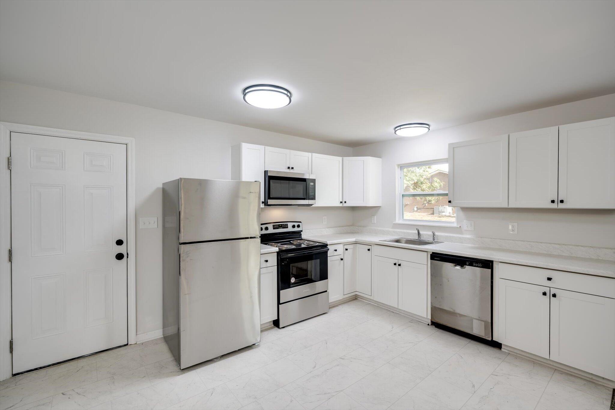 4044 Braddock Street Martinez, GA 30907 - Photo 11 of 34 11-011-