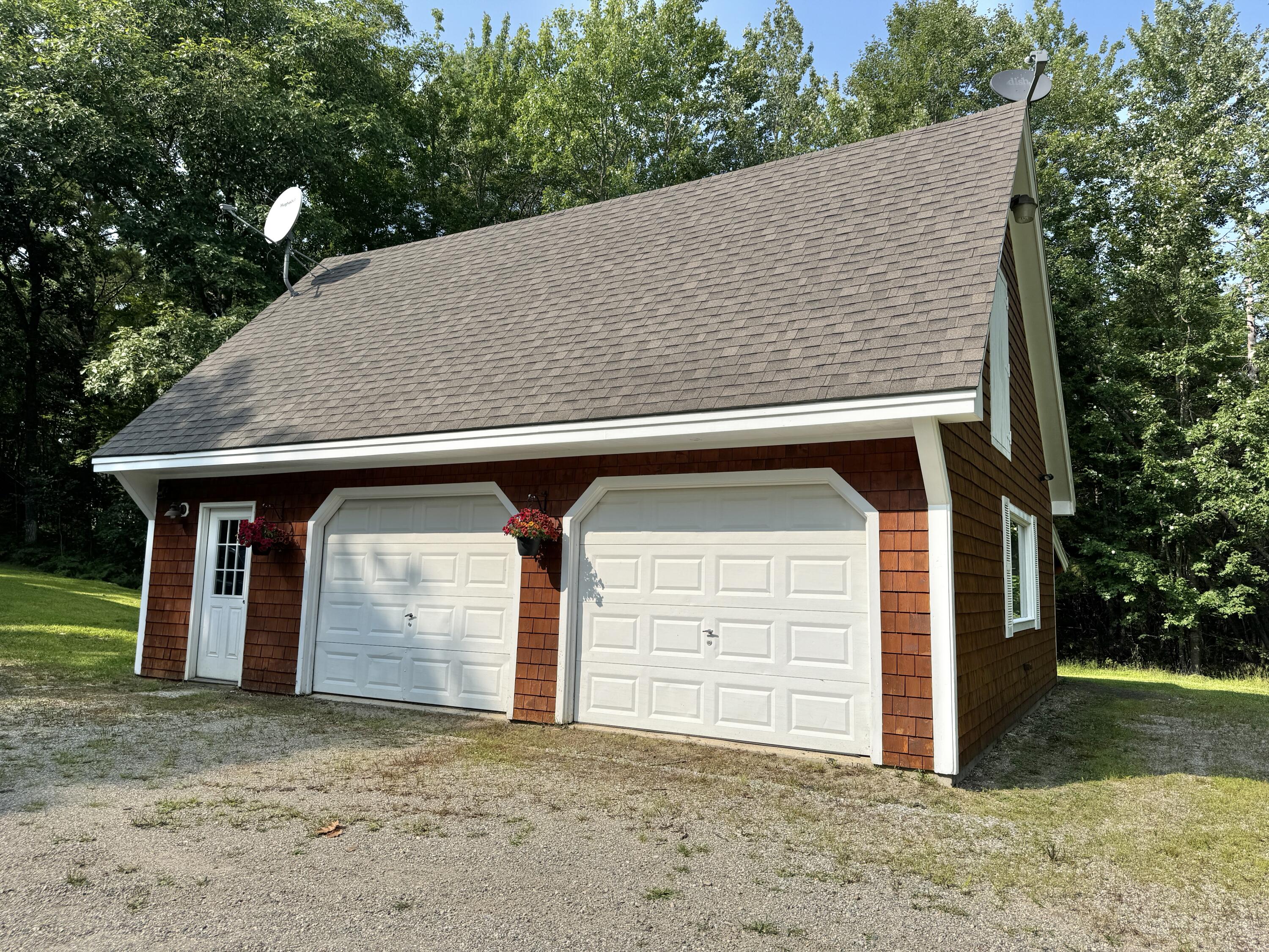 521 Gilpin Road Orland, ME 04472 - Photo 25 of 35 20240816_194201686_iOS