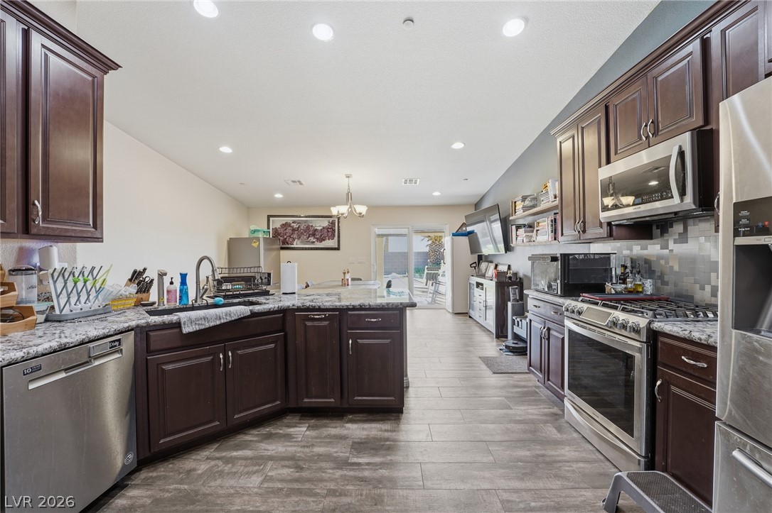 107 Mauve Street Henderson, NV 89012 - Photo 8 of 34