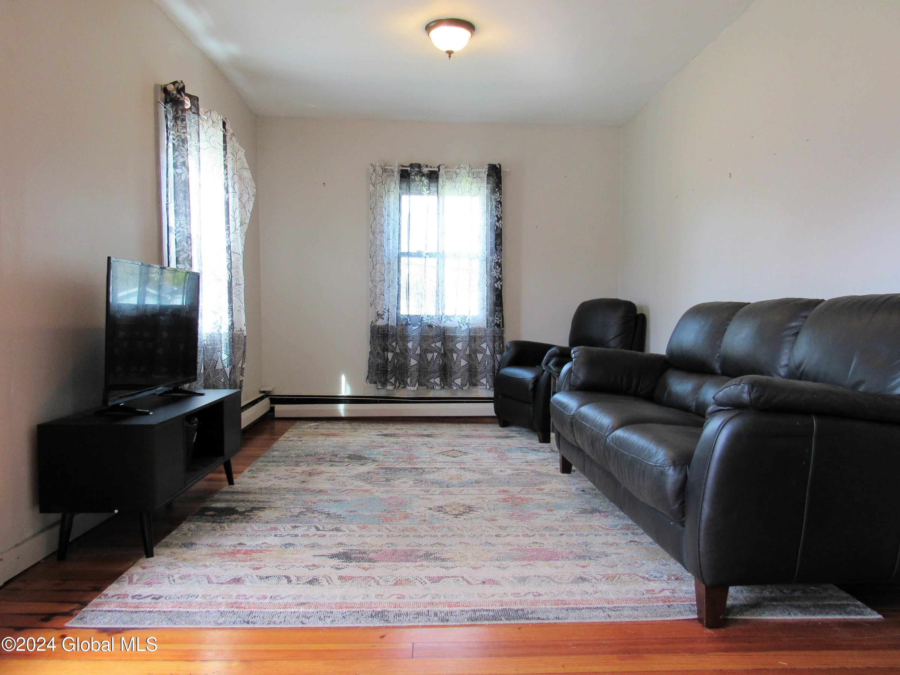 69 Hakes Road Troy, NY 12180 - Photo 9 of 34 10
