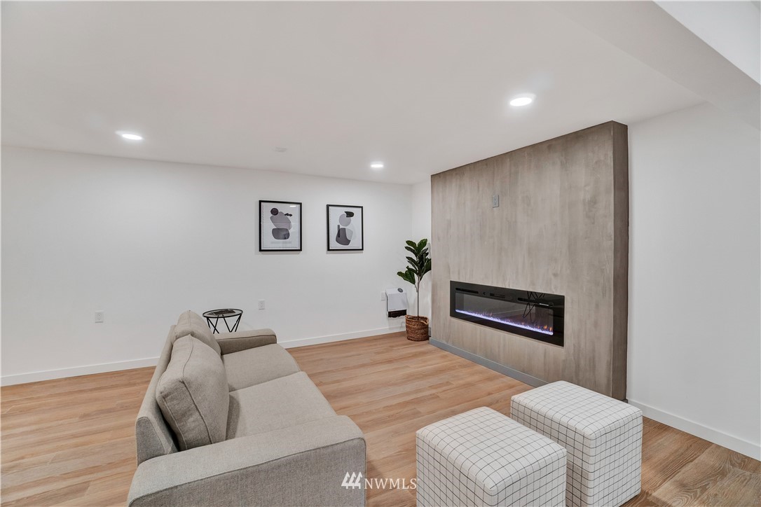 19923 Filbert Road Bothell, WA 98012 - Photo 24 of 40