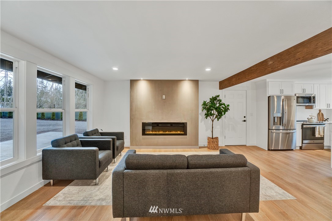 19923 Filbert Road Bothell, WA 98012 - Photo 5 of 40