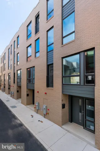 $630,000 | 815 Perkiomen Street, Unit 17, Philadelphia, PA 19130