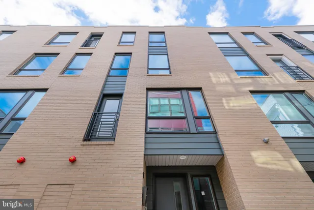 $630,000 | 815 Perkiomen Street, Unit 17, Philadelphia, PA 19130