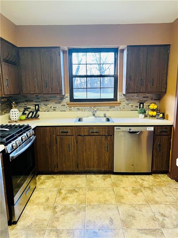 88 Duff Road Pittsburgh, PA 15235 - Photo 9 of 20 Gallery Image 9