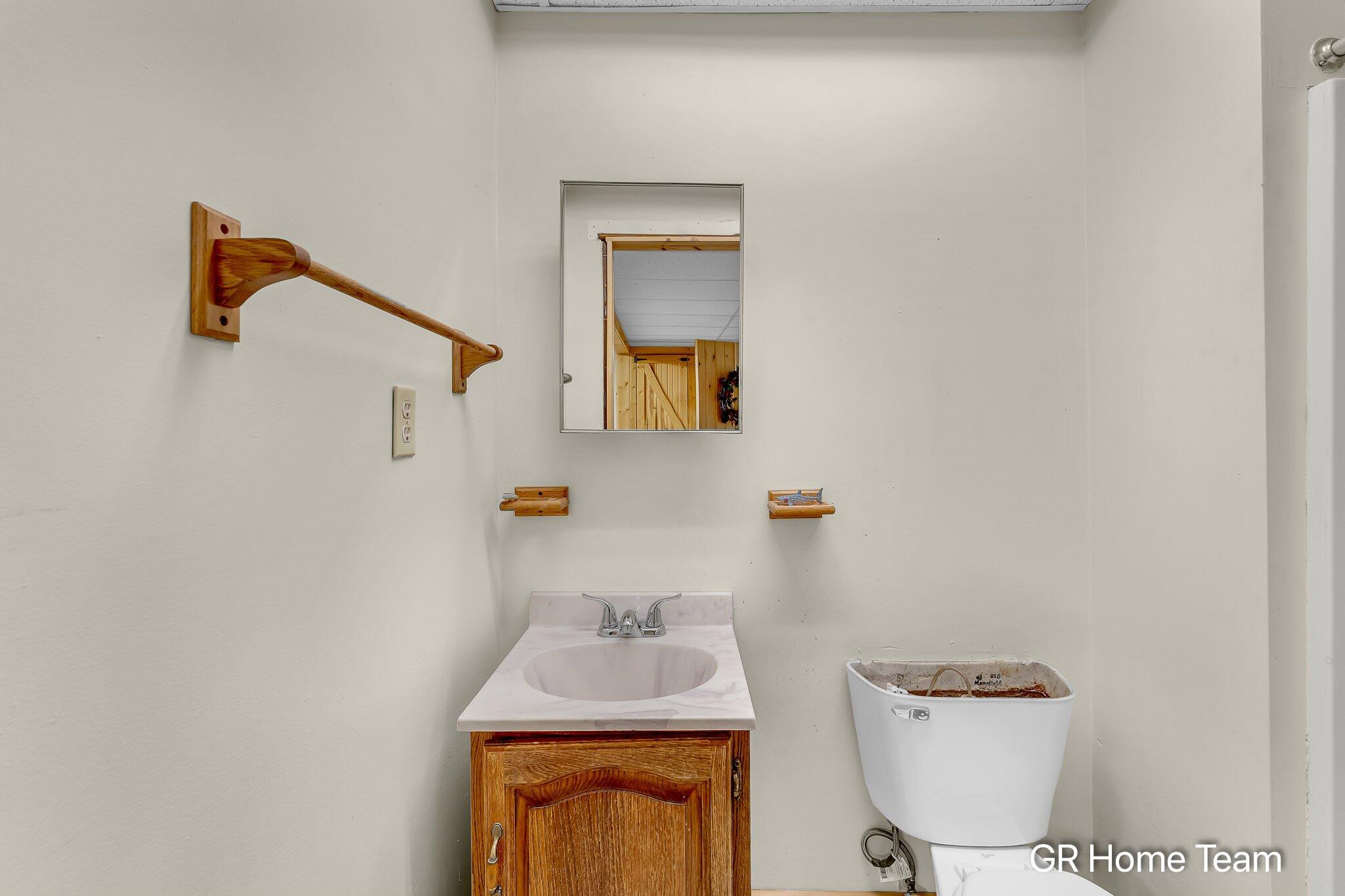 7649 Main Street Newaygo, MI 49337 - Photo 28 of 56 Main Floor Full Bath