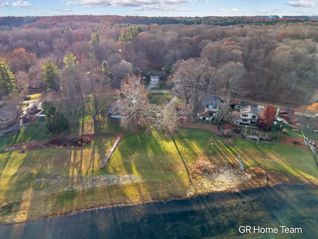 $265,000 | 7649 Main Street, Newaygo, MI 49337