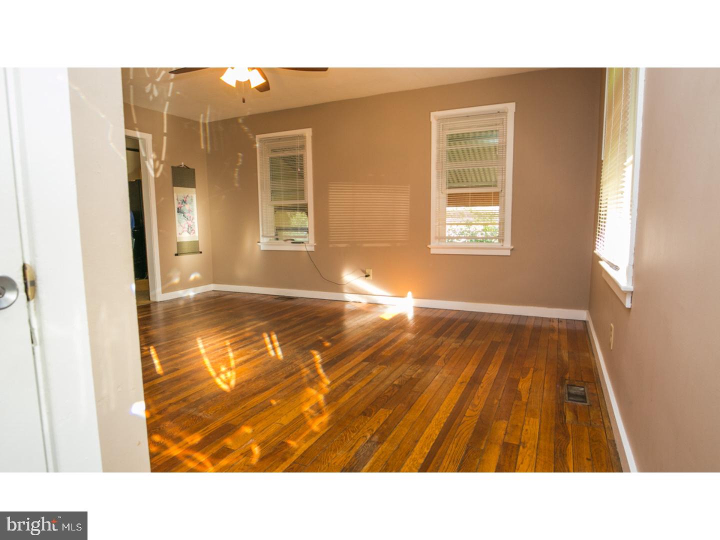 366 Raritan Avenue Atco, NJ 08004 - Photo 4 of 23 Gallery Image 4