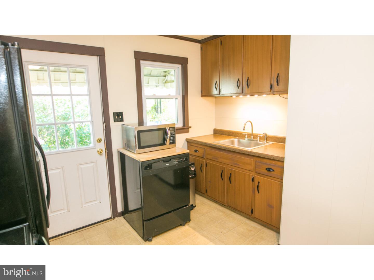 366 Raritan Avenue Atco, NJ 08004 - Photo 7 of 23 Gallery Image 7