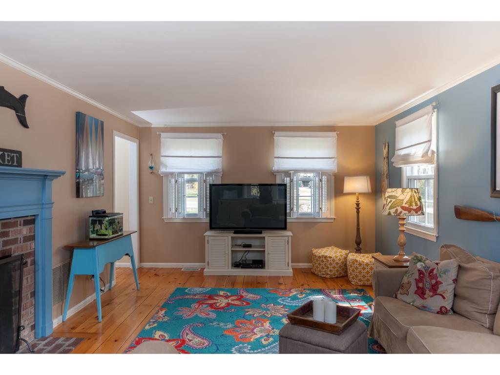 162 Exeter Road Hampton, NH 03842 - Photo 11 of 28