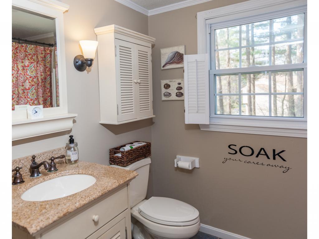 162 Exeter Road Hampton, NH 03842 - Photo 14 of 28