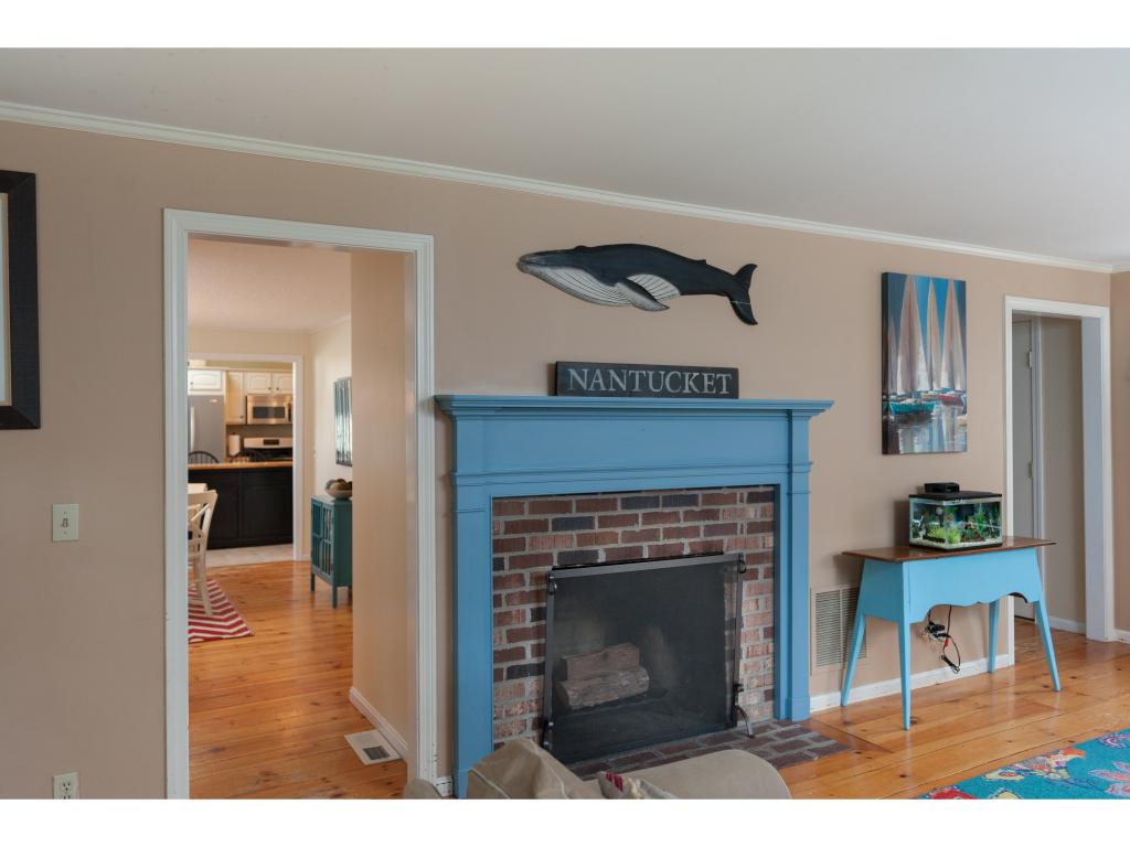 162 Exeter Road Hampton, NH 03842 - Photo 9 of 28