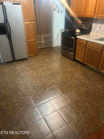 $199,900 | 1220 East Dogwood Lane, Sevierville, TN 37862