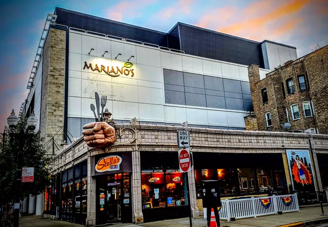 $349,900 | 2970 North Lake Shore Drive, Unit 4B, Chicago, IL 60657