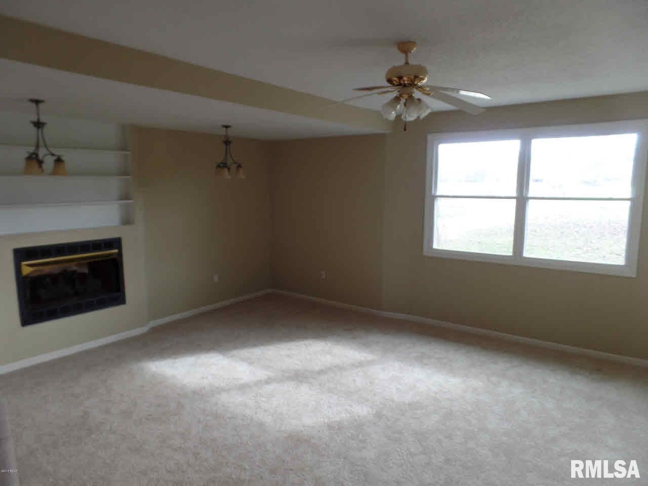 13483 South County Line Road West Frankfort, IL 62896 - Photo 10 of 25 Gallery Image 10