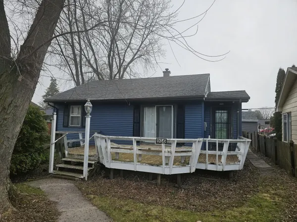 $124,000 | 956 Circle Drive, Manitowoc, WI 54220